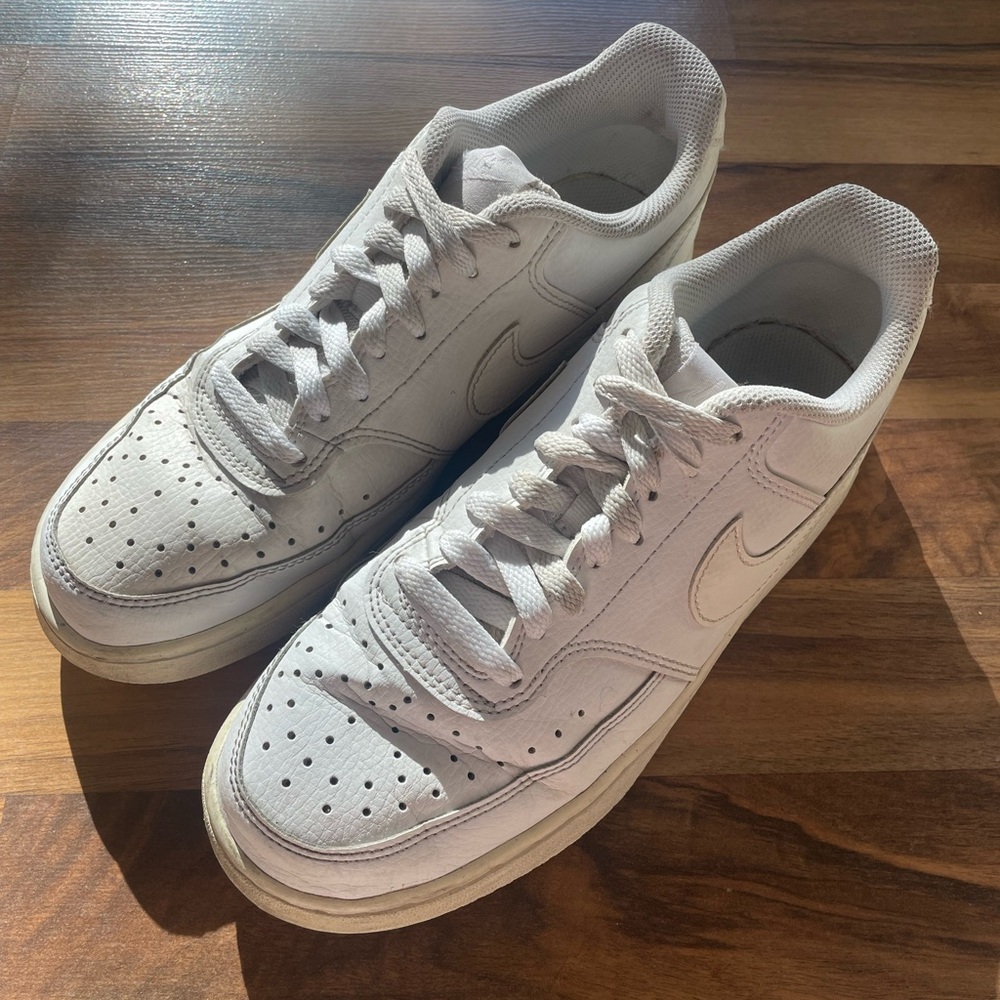 Classic White Nike Air Force 1 Sneakers